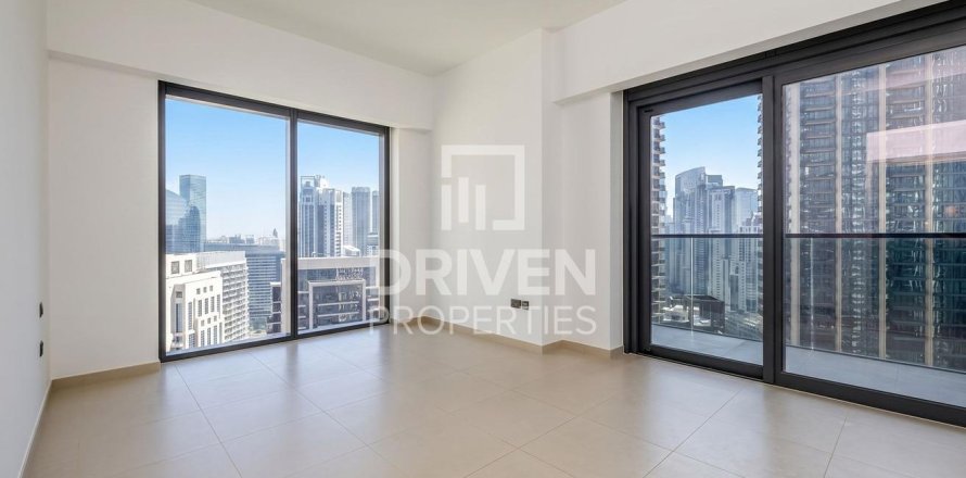 דירה ב Downtown Dubai (Downtown Burj Dubai), Dubai, איחוד האמירויות 2 חדרי שינה, 112.78 מ"ר מספר 756368