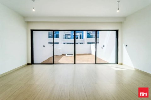 Radhus till försäljning i Dubai, UAE 3 sovrum, 144 kvm Nr. 679051 - fotografi 3