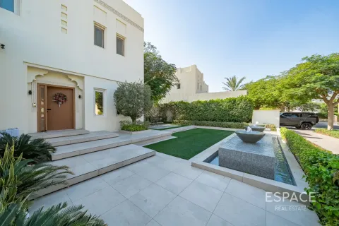 Villa til salg i Arabian Ranches, Dubai, UAE 5 soveværelser, 418 kvm № 738029 - foto 20