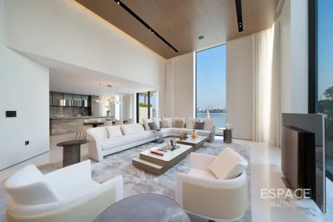Villa til salg i Palm Jumeirah, Dubai, UAE 5 soveværelser, 627 kvm № 738031 - foto 2