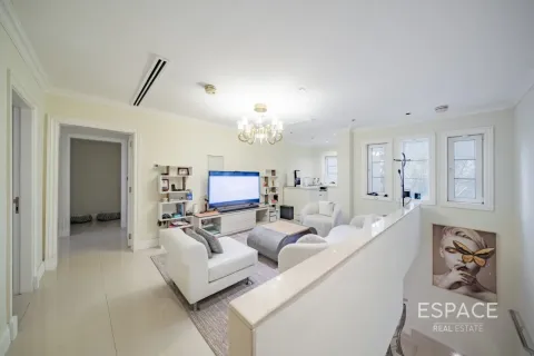 Villa til salg i Jumeirah Village Triangle, Dubai, UAE 5 soveværelser, 448 kvm № 738032 - foto 12