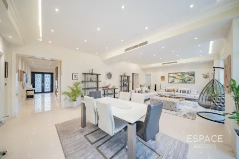 Villa til salg i Jumeirah Village Triangle, Dubai, UAE 5 soveværelser, 448 kvm № 738032 - foto 4