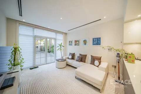 Villa til salg i Jumeirah Village Triangle, Dubai, UAE 5 soveværelser, 448 kvm № 738032 - foto 7