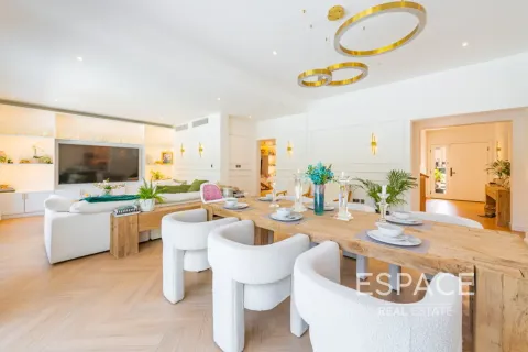 Villa til salg i Jumeirah Village Triangle, Dubai, UAE 5 soveværelser, 367 kvm № 738033 - foto 3