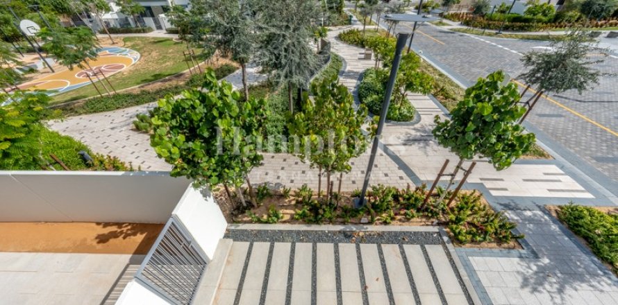 Tilal Al Ghaf、Dubai、UAEにあるタウンハウス 4ベッドルーム、207.83 m2 No697494