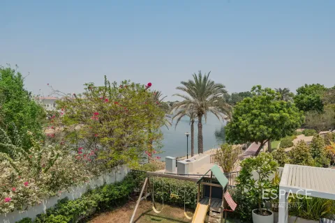 Βίλα σε Arabian Ranches, Dubai, ΗΑΕ 3 υπνοδωμάτια, 226 τ.μ. Αρ. 649532 - φωτογραφία 15