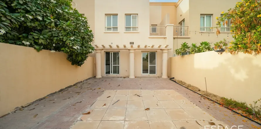 The Springs、Dubai、UAEにあるヴィラ 2ベッドルーム、153 m2 No649556