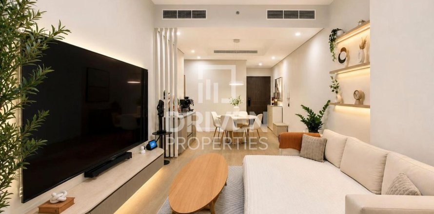Apartament în Business Bay, Dubai, EAU 2 dormitoare, 113.16 mp.  №767725