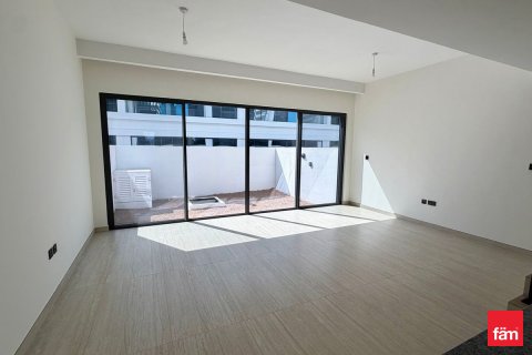 Kaupunkipientalo Dubai, Arabiemiraatit 5 makuuhuonetta, 144 m2 № 633914 - kuva 4
