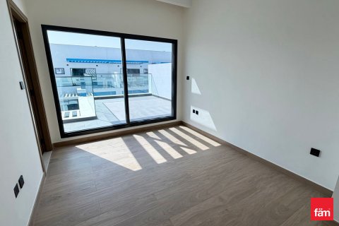 Kaupunkipientalo Dubai, Arabiemiraatit 5 makuuhuonetta, 144 m2 № 633914 - kuva 22