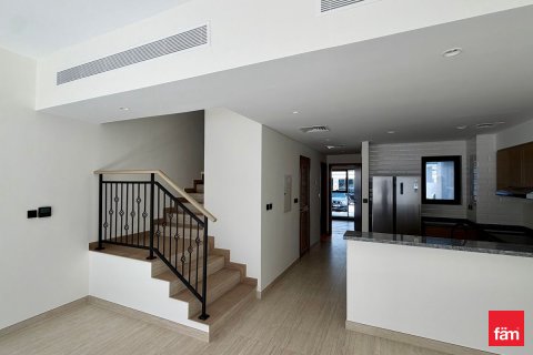 Kaupunkipientalo Dubai, Arabiemiraatit 5 makuuhuonetta, 144 m2 № 633914 - kuva 6