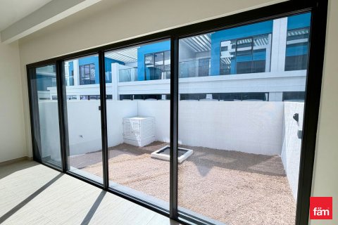 Kaupunkipientalo Dubai, Arabiemiraatit 5 makuuhuonetta, 144 m2 № 633914 - kuva 5