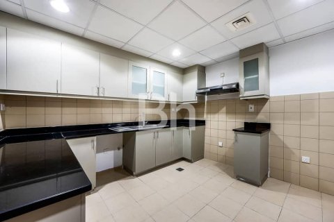 Apartamento en alquiler en Jumeirah Beach Residence, Dubai, EAU 3 dormitorios, 178 m2 № 643198 - foto 3