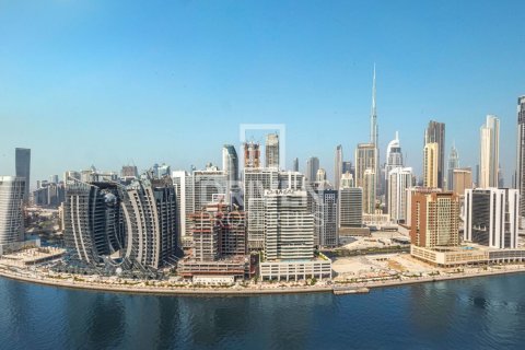 Apartemen di Business Bay, Dubai, UEA 2 kamar tidur, 113 m2 nomor 653177 - foto 12