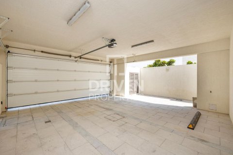 Vila u gradu Mohammed Bin Rashid City, Dubai, UAE 4 spavaće sobe, 468 m2 Br. 653175 - Slika 28