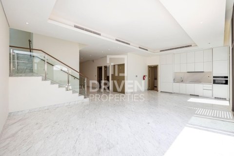 Vila u gradu Mohammed Bin Rashid City, Dubai, UAE 4 spavaće sobe, 468 m2 Br. 653175 - Slika 5