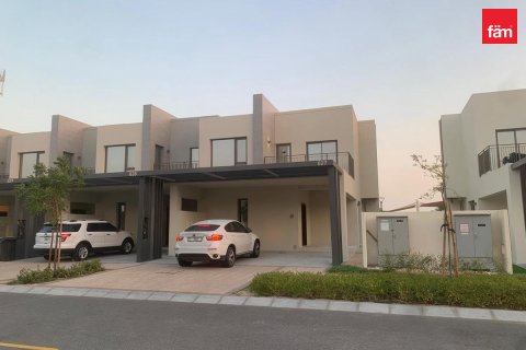Villa Dubaijā, AAE 4 istabas, 230.9 m2 Nr. 725939 - attēls 10