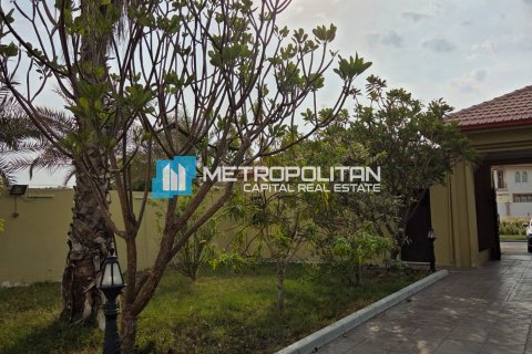 Vilă de vânzare în Khalifa City, Abu Dhabi, EAU 7 dormitoare, 1238.6 mp.  №679681 - poză 8