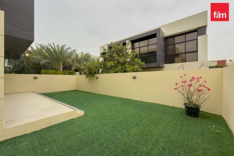Üürile anda villa asukohaga Dubai, AÜE: 3 magamistoaga, 326.8 m² Nr 696958 - pilt 16