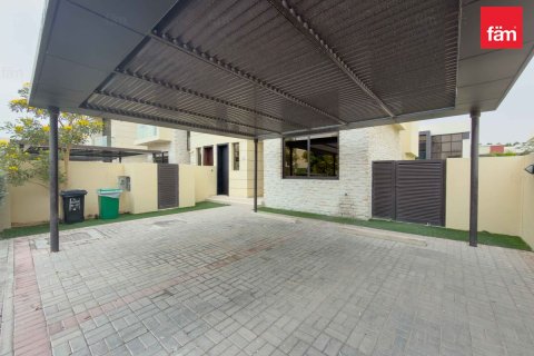 Üürile anda villa asukohaga Dubai, AÜE: 3 magamistoaga, 326.8 m² Nr 696958 - pilt 25