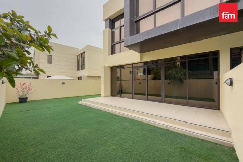 Üürile anda villa asukohaga Dubai, AÜE: 3 magamistoaga, 326.8 m² Nr 696958 - pilt 14