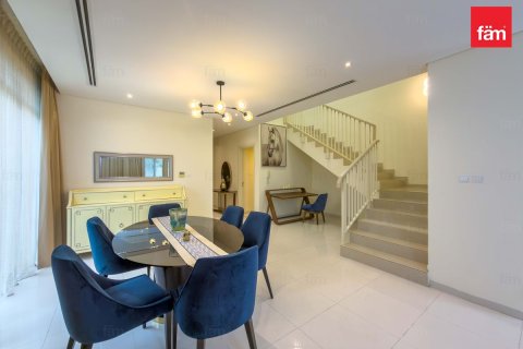 Вилла Дубай, БАӘ-да 3 жатын бөлмелер, 326.8 м² № 696958 - фото 10