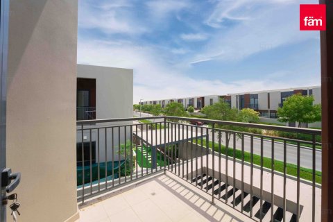 Вилла Дубай, БАӘ-да 3 жатын бөлмелер, 190.7 м² № 662385 - фото 11