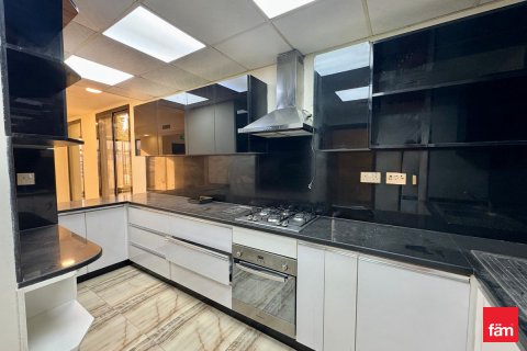 Villa uthyres i Dubai, UAE 4 sovrum, 198.3 kvm Nr. 662384 - fotografi 11