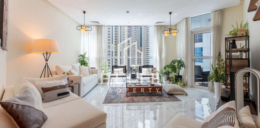 Apartment in Dubai Marina, Dubai, UAE 3 bedrooms, 201 sq.m. № 736207