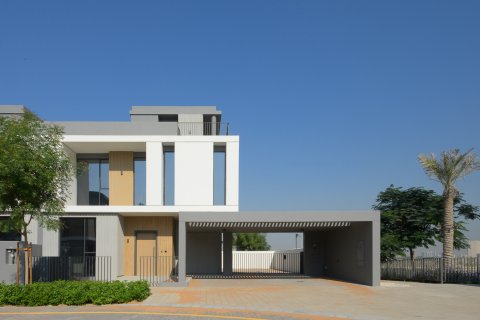 Maison de ville à Arabian Ranches 3, Dubai, EAU: 5 chambres, 420.01 m2 № 750878