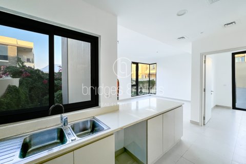 Villa in Dubai Hills Estate, UAE 4 bedrooms, 194 sq.m. № 697395 - photo 1