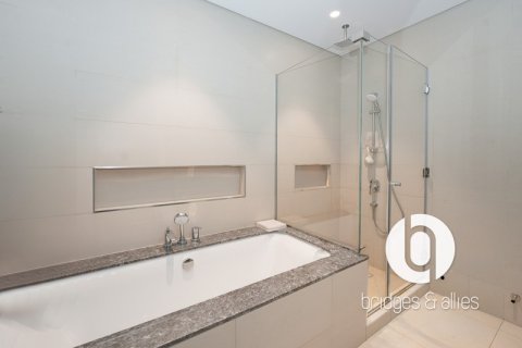 Apartemen di Downtown Dubai (Downtown Burj Dubai), UEA 2 kamar tidur, 115 m2 nomor 697401 - foto 17