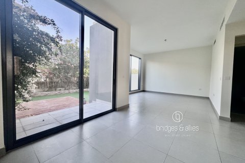 Villa para arrendamento em Dubai Hills Estate, Dubai, EAU 4 quartos, 202 m2 № 697396 - foto 6