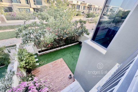 Villa para arrendamento em Dubai Hills Estate, Dubai, EAU 4 quartos, 202 m2 № 697396 - foto 10