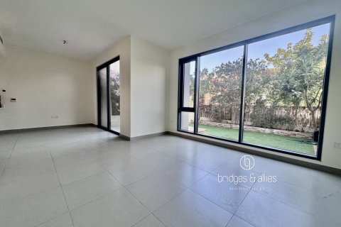 Villa para arrendamento em Dubai Hills Estate, Dubai, EAU 4 quartos, 202 m2 № 697396 - foto 7