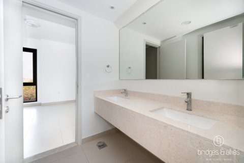 Villa para arrendamento em Dubai Hills Estate, Dubai, EAU 4 quartos, 271 m2 № 697398 - foto 23