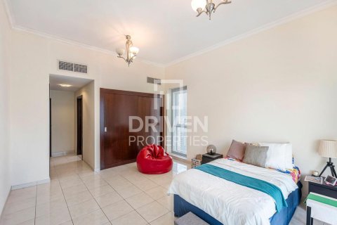 Apartamento en alquiler en Jumeirah Lake Towers, Dubai, EAU 3 dormitorios, 176 m2 № 655190 - foto 7