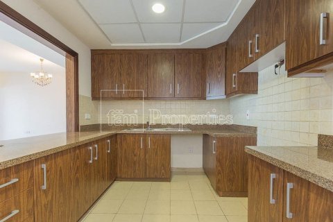 Apartamento en alquiler en Business Bay, Dubai, EAU 3 dormitorios, 191.6 m2 № 696879 - foto 4