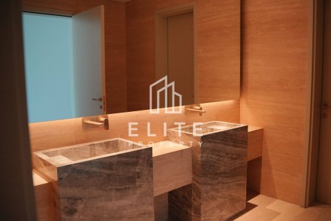 Βίλα σε Palm Jumeirah, Dubai, ΗΑΕ 4 υπνοδωμάτια, 1296 τ.μ. Αρ. 736138 - φωτογραφία 17