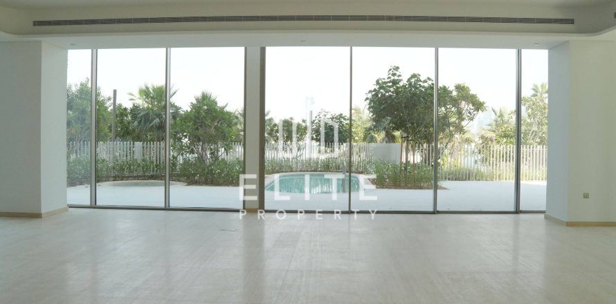 Βίλα σε Palm Jumeirah, Dubai, ΗΑΕ 4 υπνοδωμάτια, 1296 τ.μ. Αρ. 736138