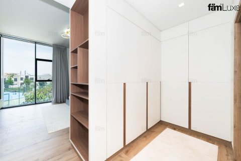 Kuća u nizu u Dubai, UAE 4 spavaćih soba, 300.5 m2 Br. 708072 - fotografija 15