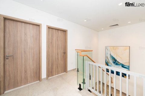 Kuća u nizu u Dubai, UAE 4 spavaćih soba, 300.5 m2 Br. 708072 - fotografija 29
