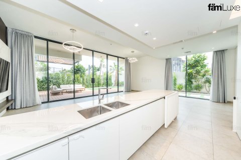 Kuća u nizu u Dubai, UAE 4 spavaćih soba, 300.5 m2 Br. 708072 - fotografija 24