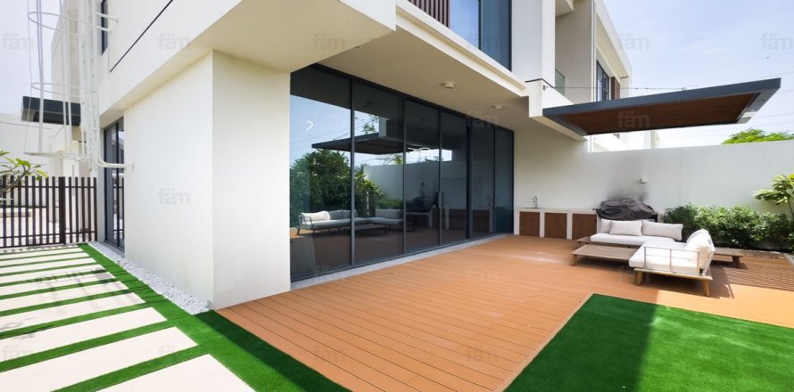 Kuća u nizu u Dubai, UAE 300.5 m2, 4 spavaćih soba Br. 708072