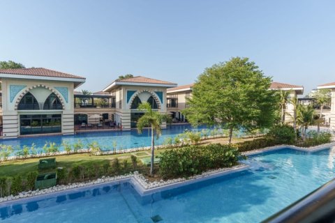 Villa in Palm Jumeirah, Dubai, UAE 5 bedrooms, 413 sq.m. № 631285 - photo 14