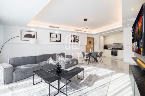 Apartmen di Business Bay, Dubai, UAE 1 bilik tidur, 83 meter persegi № 741395 - foto 17