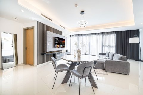 Apartmen di Business Bay, Dubai, UAE 1 bilik tidur, 83 meter persegi № 741395 - foto 11