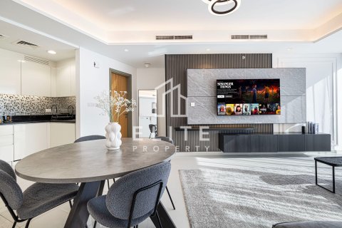 Apartmen di Business Bay, Dubai, UAE 1 bilik tidur, 83 meter persegi № 741395 - foto 14