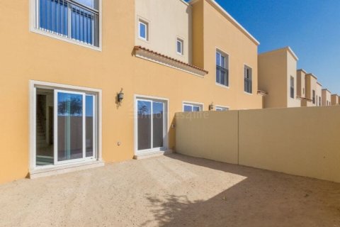 Таунхаус в Dubai Land, Дубай, ОАЭ 2 спальни, 161м2 № 726107