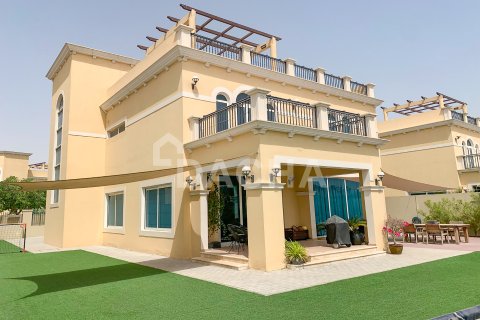 Vila di Jumeirah Park, Dubai, UEA 4 kamar tidur, 680 m2 nomor 710384 - foto 2